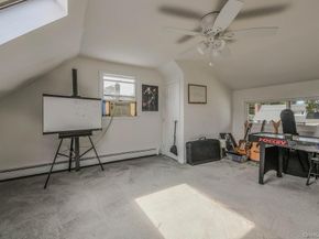 170 Wickfield Lane, North Babylon NY 11703