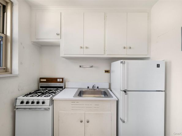 67-25 Clyde Street 7H, Forest Hills NY 11375