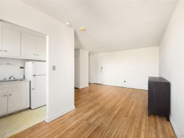 67-25 Clyde Street 7H, Forest Hills NY 11375