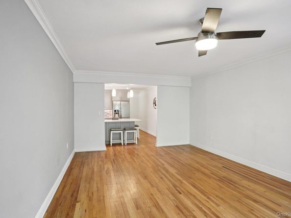 255 Bronx River Road 8J, Yonkers NY 10704