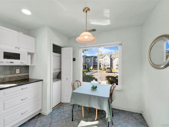 8 Hendrick Hills, Peekskill NY 10566