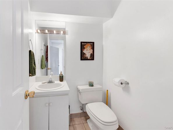 8 Hendrick Hills, Peekskill NY 10566