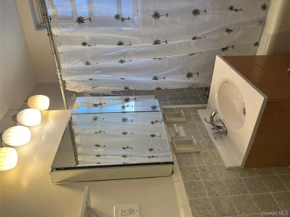 133 Beach 120th Street 1B, Rockaway Park NY 11694