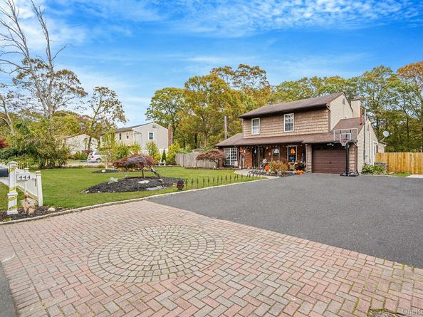 444 Puritan Drive, Shirley NY 11967