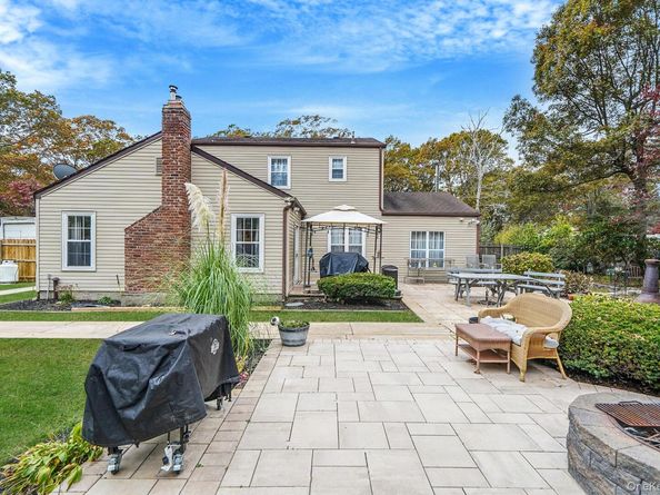 444 Puritan Drive, Shirley NY 11967