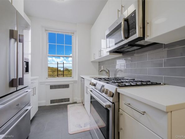 41-15 44th Street 6C, Sunnyside NY 11104