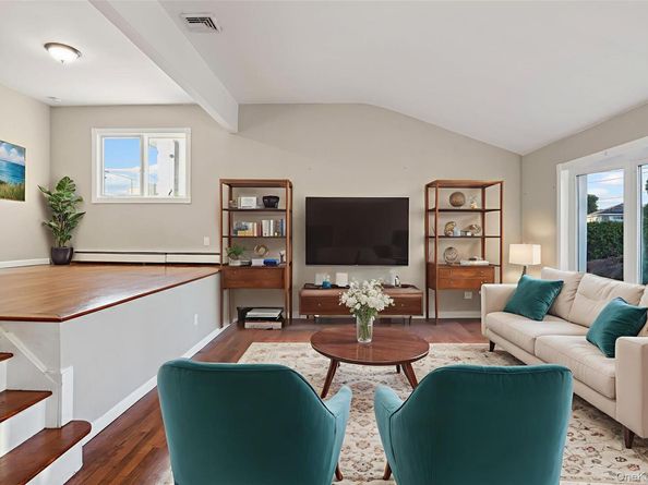 3066 Ann Street, Baldwin Harbor NY 11510