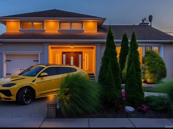 3066 Ann Street, Baldwin Harbor NY 11510