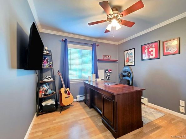 525 Grundy Avenue, Holbrook NY 11741
