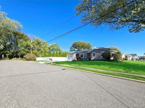 525 Grundy Avenue, Holbrook NY 11741