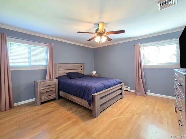 525 Grundy Avenue, Holbrook NY 11741