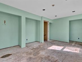 90 30th Street, Copiague NY 11726