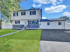 90 30th Street, Copiague NY 11726