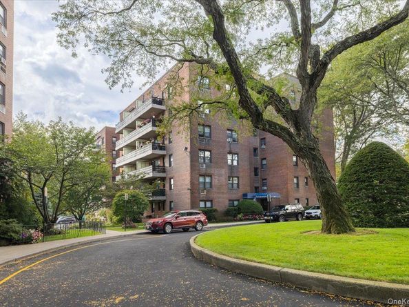 640 Pelham Road 6C, New Rochelle NY 10805