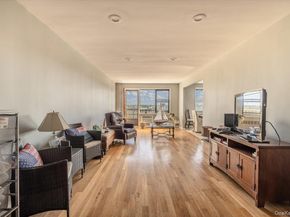 640 Pelham Road 6C, New Rochelle NY 10805