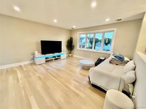 322 Kansas Street, Lindenhurst NY 11757