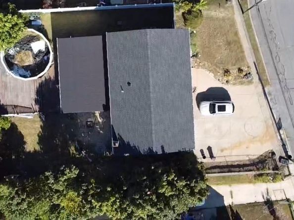 322 Kansas Street, Lindenhurst NY 11757