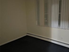 700 Broadway 5, Amityville NY 11701