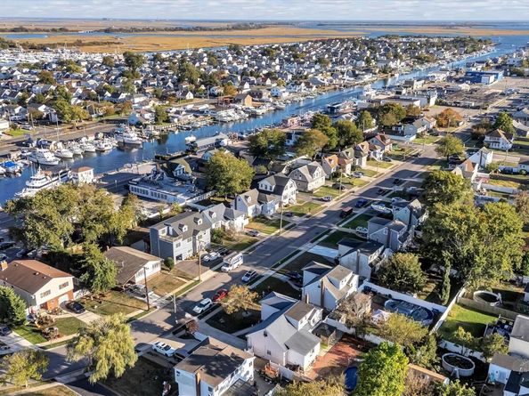 536 S Ocean Avenue, Freeport NY 11520