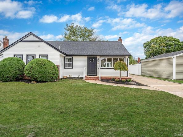 761 Barkley Avenue, East Meadow NY 11554