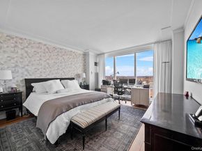 5 Renaissance Square 19B, White Plains NY 10601
