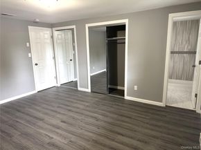 8 Lexington Court, Coram NY 11727