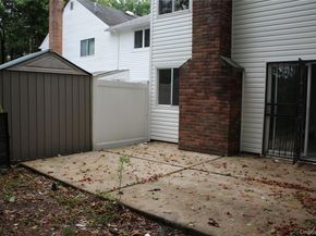 8 Lexington Court, Coram NY 11727