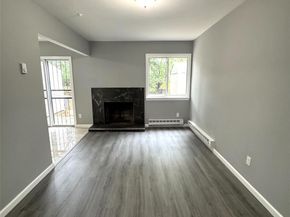8 Lexington Court, Coram NY 11727