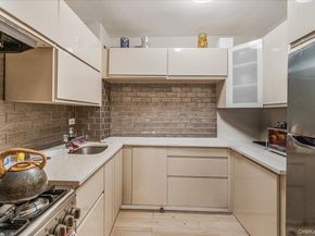 735 Avenue W 3L, Brooklyn NY 11223