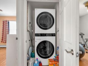 4 Carriage Lane, Levittown NY 11756