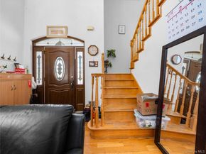 24571 61st Avenue, Little Neck NY 11362