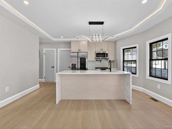 17611 137th Avenue, Rochdale NY 11434