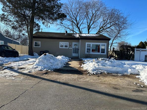 14 Chevy Chase, Amityville NY 11701