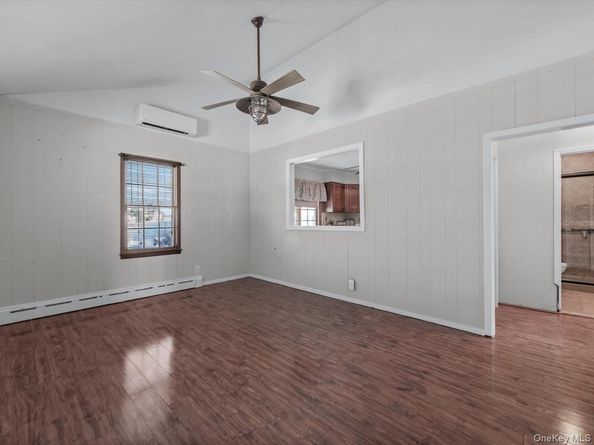 442 Oakwood Road, Huntington Station NY 11746