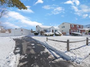442 Oakwood Road, Huntington Station NY 11746