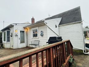 31 Prince Street, New Hyde Park NY 11040