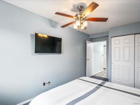 10 Lenox Road 2F, Rockville Centre NY 11570