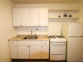 8720 175th Street 3J, Jamaica NY 11432