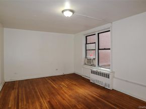 8720 175th Street 3J, Jamaica NY 11432