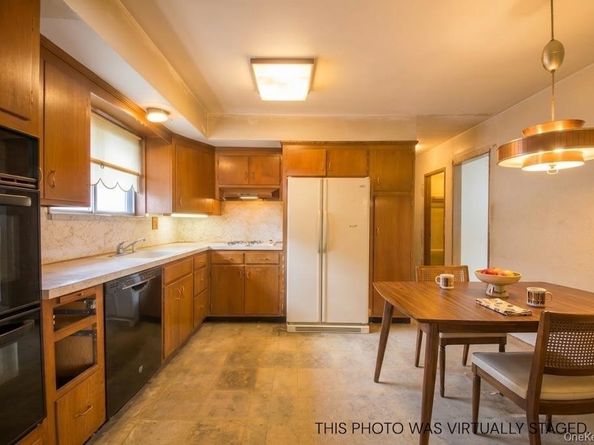 16207 86th Street, Howard Beach NY 11414