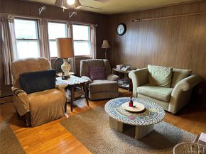 1009 Park Lane N, Franklin Square NY 11010