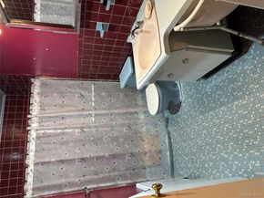 1009 Park Lane N, Franklin Square NY 11010