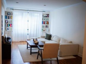 1 Townhouse Place 2G, Great Neck NY 11021