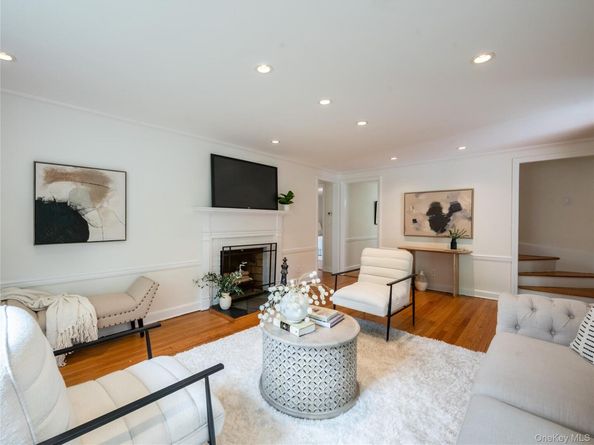 153 Park Avenue, Manhasset NY 11030