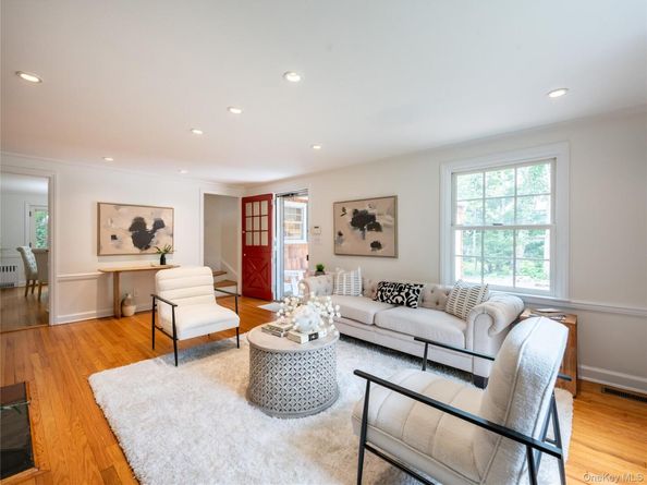 153 Park Avenue, Manhasset NY 11030
