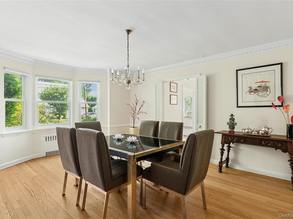 107 California Avenue, Freeport NY 11520