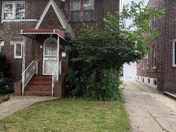 89-09 215 Street