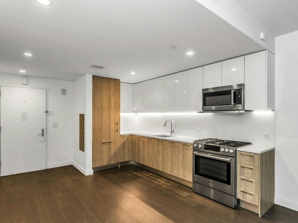 131-03 40th Road 10E, Flushing NY 11354