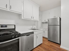 139-15 83 Ave 219, Briarwood NY 11435