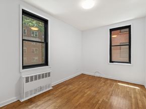 139-15 83 Ave 219, Briarwood NY 11435